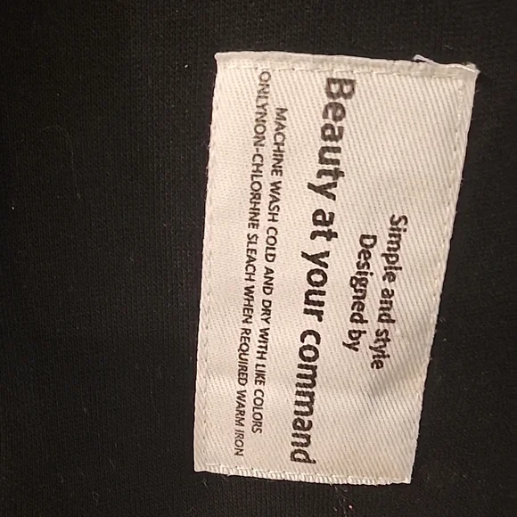 Elegant Black Bomber Jacket for Women - Picture 5 of 5